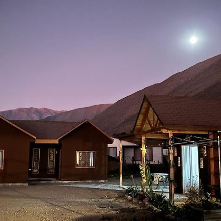 Cabanas Vicuna Cielo De Peralillo - Valle De Elqui Exterior foto
